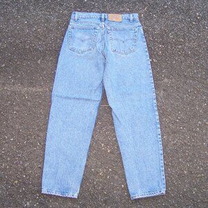 Vintage Levis 550 Jeans Mens 32x30 Made in USA 90s Y2k